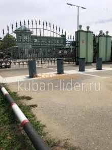 Монтаж противотаранных устройств / боллардов