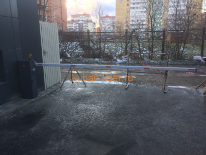 Автоматический шлагбаум MOOVI 30 KIT стрела 4,6 м овальная